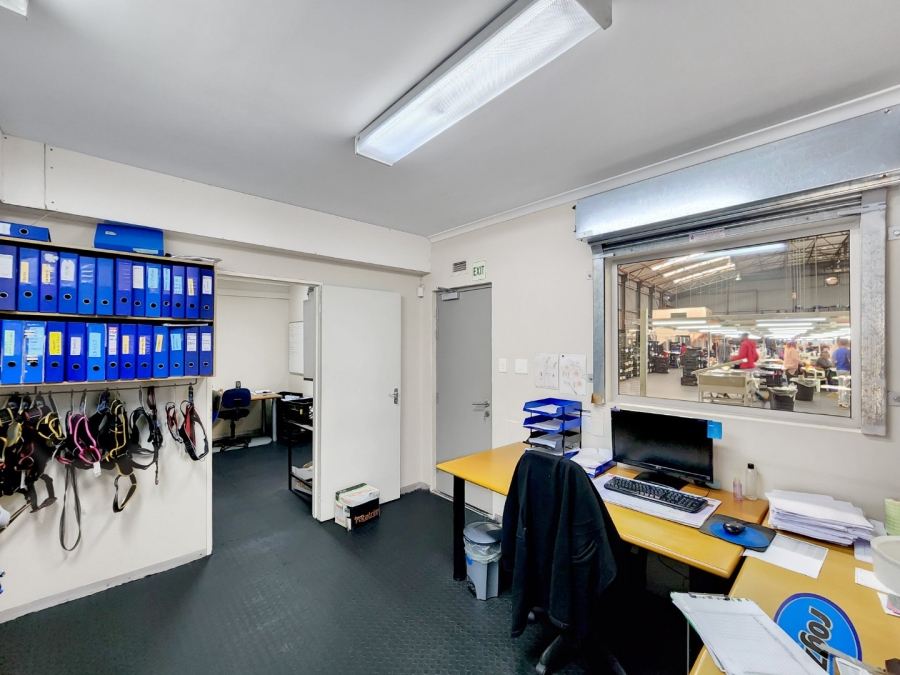 To Let commercial Property for Rent in Montague Gardens Western Cape